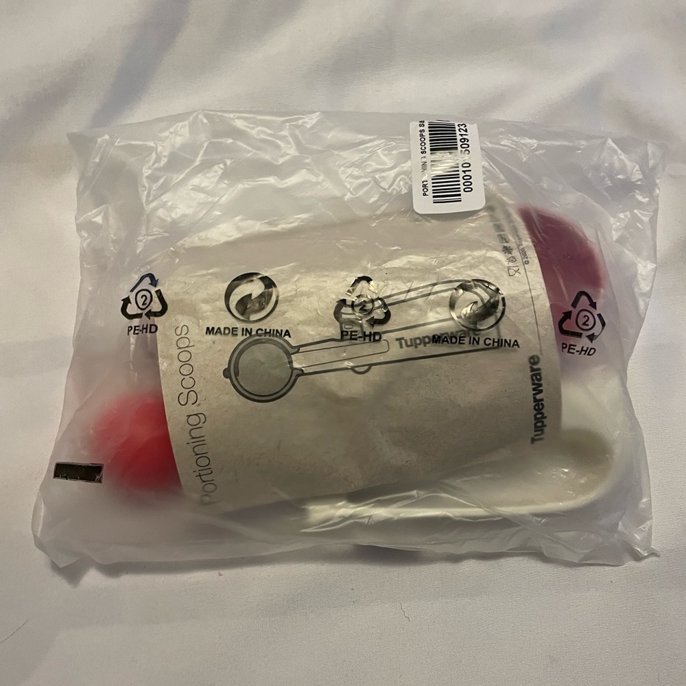 Tupperware portion scoops. - Picture 9 of 11